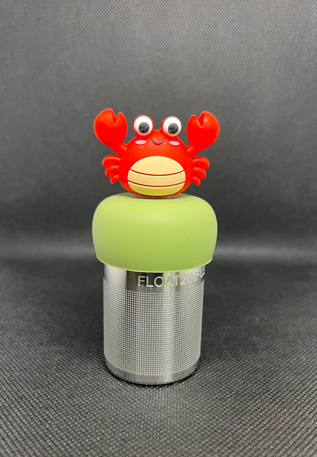 Crab floating tea steeper with blue base
