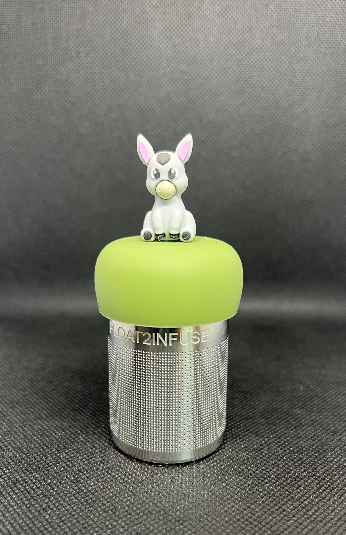 Donkey floating tea steeper with green base