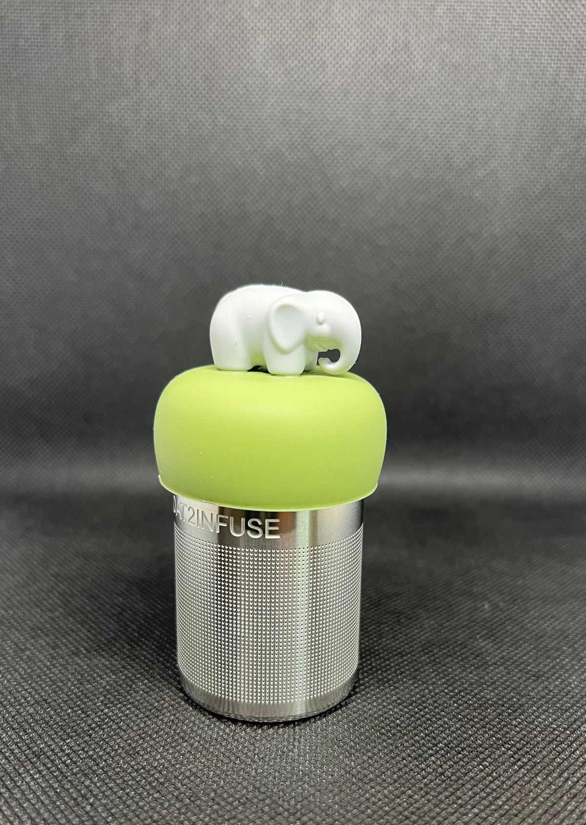 Royal elephant floating tea steeper with green base