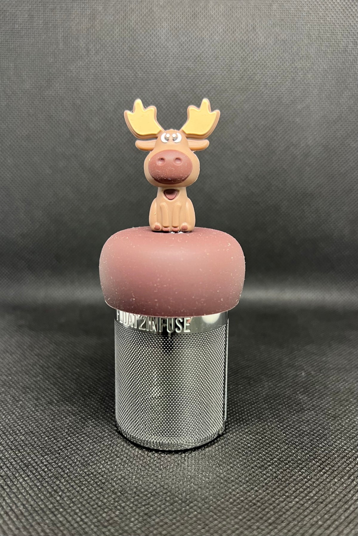 Moose floating tea steeper
