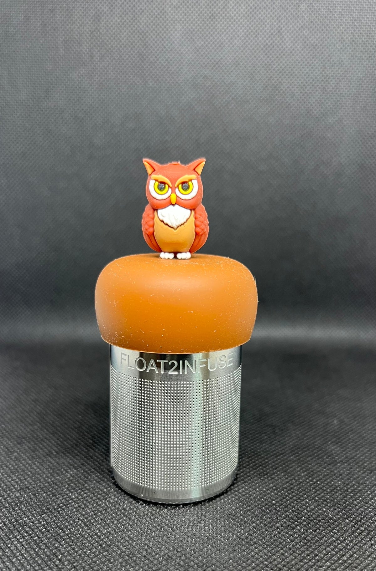 Owl floating tea steeper with light brown base