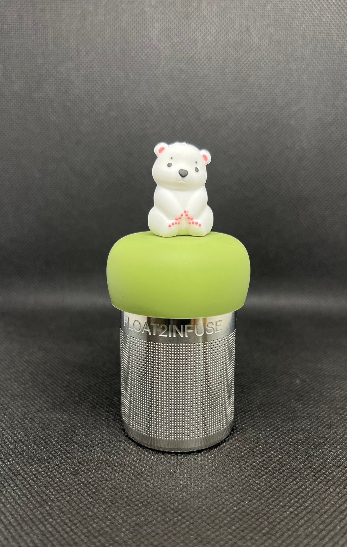 Polar bear floating tea steeper with green base