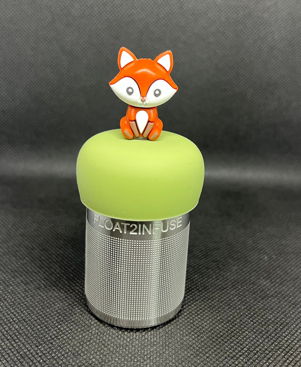 Orange fox floating tea steeper with green base
